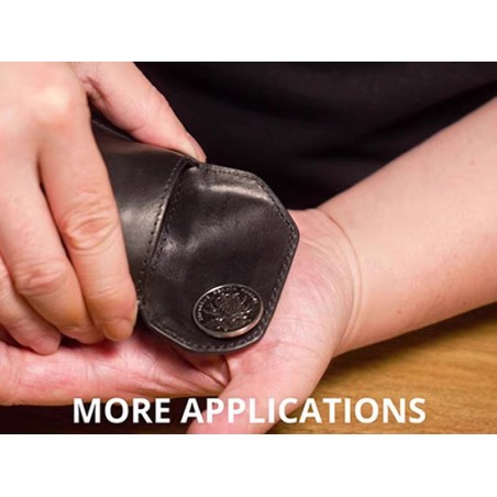 Monedero tipo funda de Alex Ng - Quiver