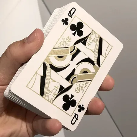 Baraja Casual V2 por Paul Robaia